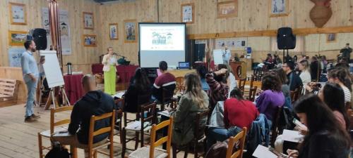 49bcb4b1-2748-41fb-989a-b30c0b2598d1